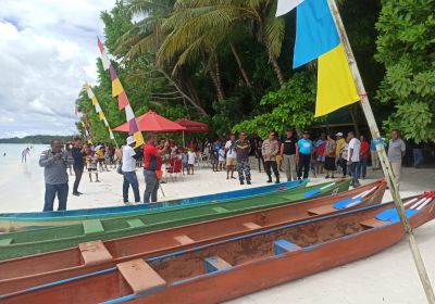 Lomba Dayung Sampan